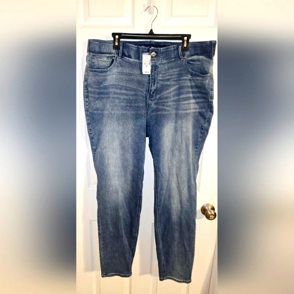 Plus Size Ashley Stewar Jeans-The Magic Waistband